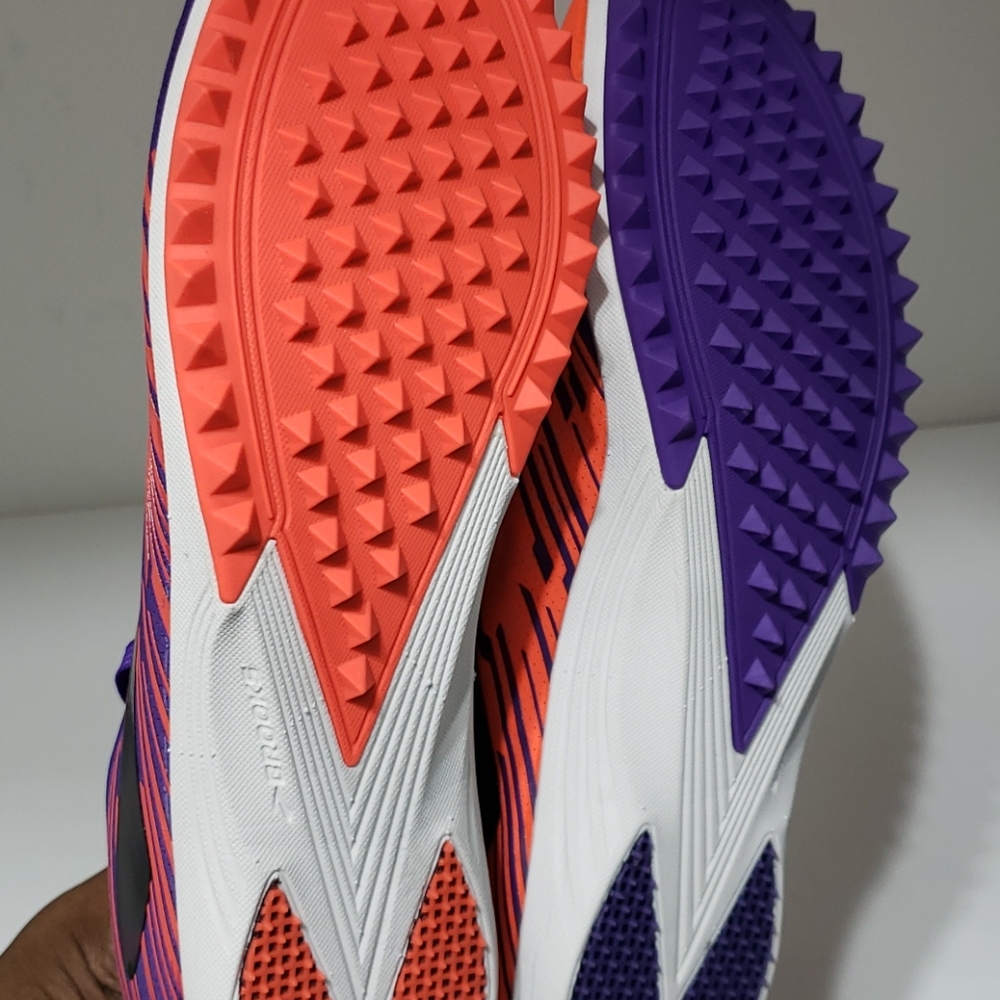Brooks Mach 18 Spikeless Women Shoes - Picture 7 of 11